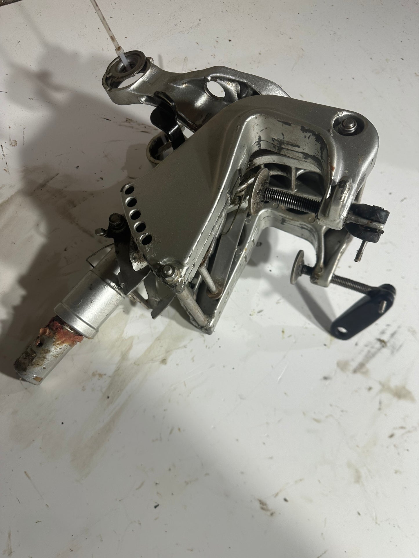 Honda BF5 Swivel bracket